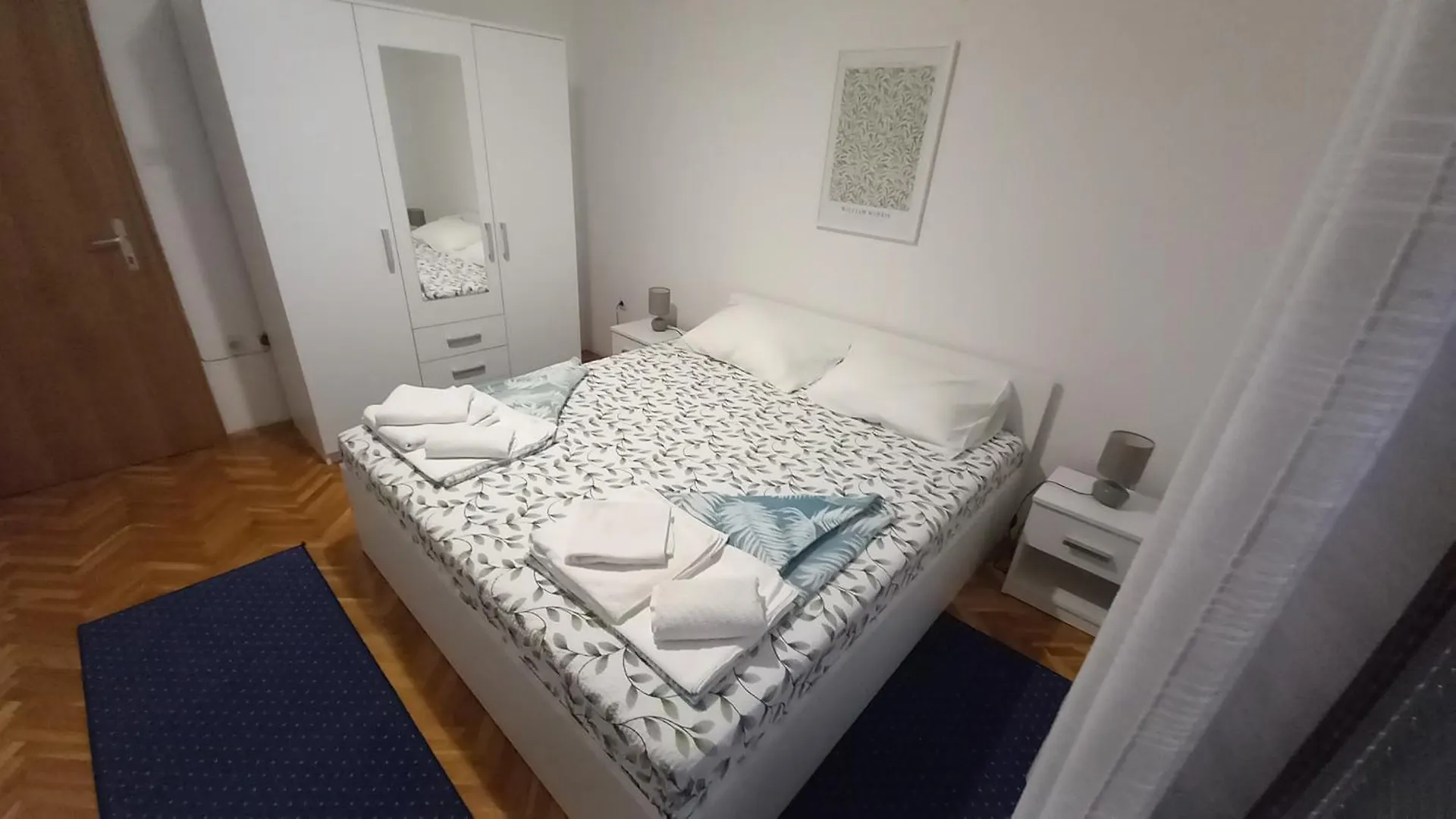 Apartments House Vukelic 茨里克韦尼察