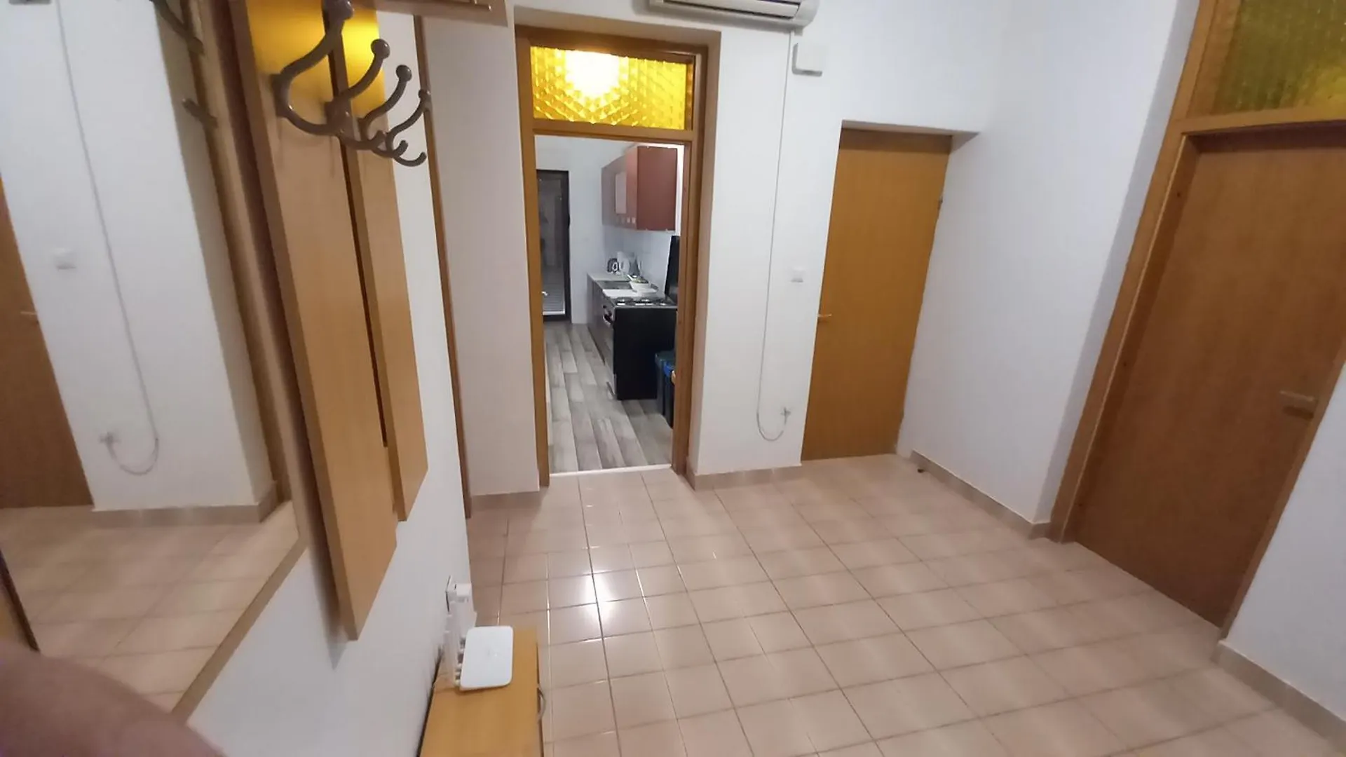 Apartments House Vukelic 茨里克韦尼察