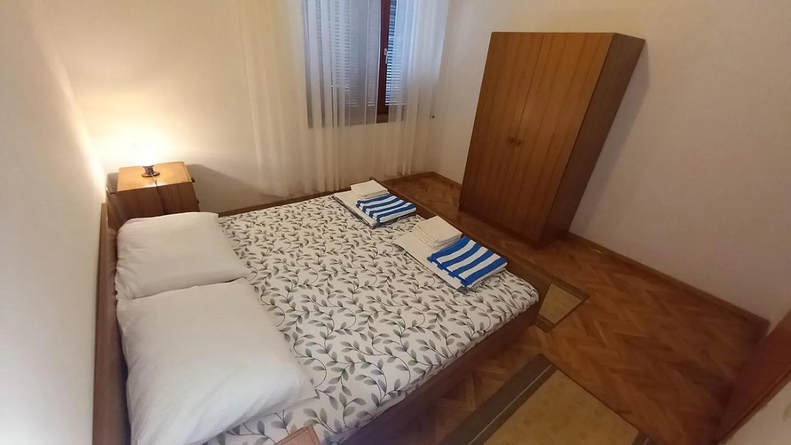 Apartments House Vukelic 茨里克韦尼察 0*,
